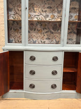 Load image into Gallery viewer, Vintage Duncan Phyfe Style China Cabinet