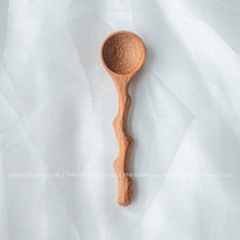 Load image into Gallery viewer, Branch Tree Wooden Spices Small Spoons - Measuring Spoons