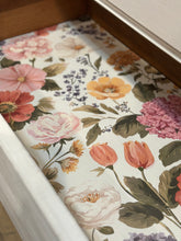 Load image into Gallery viewer, Antique 5 Drawer White chest