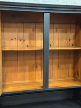 Load image into Gallery viewer, Vintage 2 piece Mini Hutch