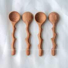 Load image into Gallery viewer, Branch Tree Wooden Spices Small Spoons - Measuring Spoons