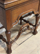 Load image into Gallery viewer, Antique Oak China Cabinet