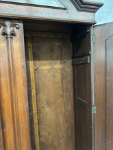 Load image into Gallery viewer, Stunning Antique Wardrobe