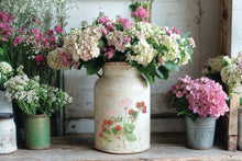 Load image into Gallery viewer, Marché des Fleurs
IOD Transfer | 8 Pages | 12” x 16” | Full Color