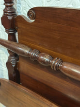Load image into Gallery viewer, Pair of Vintage Mahogany Twin Beds