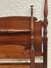 Load image into Gallery viewer, Pair of Vintage Mahogany Twin Beds