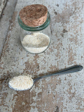 Load image into Gallery viewer, Truffle N' Honey Sea Salt