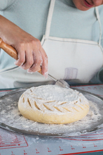 Load image into Gallery viewer, 9"  bread Scoring lame for dough slashing with with 5 blades