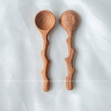 Load image into Gallery viewer, Branch Tree Wooden Spices Small Spoons - Measuring Spoons