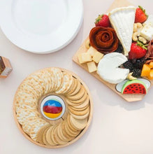 Load image into Gallery viewer, maple cracker round