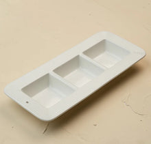 Load image into Gallery viewer, pinstripes garnish dish