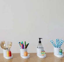Load image into Gallery viewer, pinstripes round cutie container
