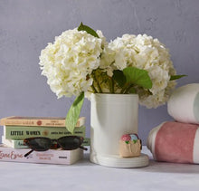Load image into Gallery viewer, tote-ally cute!