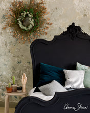 Load image into Gallery viewer, Athenian Black - Chalk Paint® by Annie Sloan