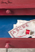 Load image into Gallery viewer, Burgundy - Chalk Paint® by Annie Sloan