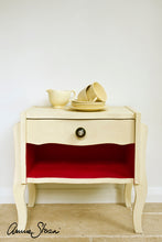 Load image into Gallery viewer, Cream - Chalk Paint® by Annie Sloan