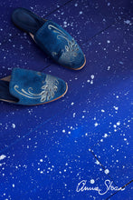 Load image into Gallery viewer, Napoleonic Blue - Chalk Paint® by Annie Sloan