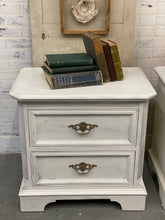 Load image into Gallery viewer, Pair of Lexington Nightstands