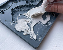 Load image into Gallery viewer, IOD Horse &amp; Hound Mould
