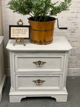 Load image into Gallery viewer, Pair of Lexington Nightstands