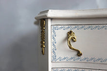 Load image into Gallery viewer, IOD Bella Stamp