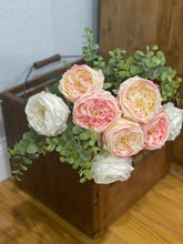 Load image into Gallery viewer, REAL TOUCH LIGHT PINK 17" ENGLISH ROSE