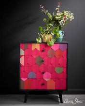 Load image into Gallery viewer, Capri Pink - Chalk Paint® by Annie Sloan